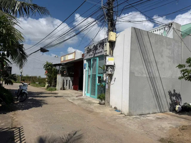 🚀 NHÀ C4 QUY HOẠCH MT TRẦN HÀO – LIÊN TRÌ

📐 184,8m² ODT (9,57m nở hậu 10,37m)
🏜️ Hướng Đông Nam

📍 Cách Mậu Thân 100m – Hùng Vương 600m
🏭 Nhà + xưởng mới, sử dụng ngay

💰 4tyxx

☎️ 0967 923 139 (Zalo)

🏠 Nhận ký gửi BĐS Phú Yên