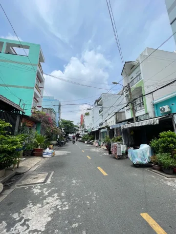 + Đường nhựa , sạch sẽ , thông thoáng , ngay khu chợ Tân Hương - Nguyễn Súy , dân đông , buôn bán nhộn nhịp cả ngày tới khuya.