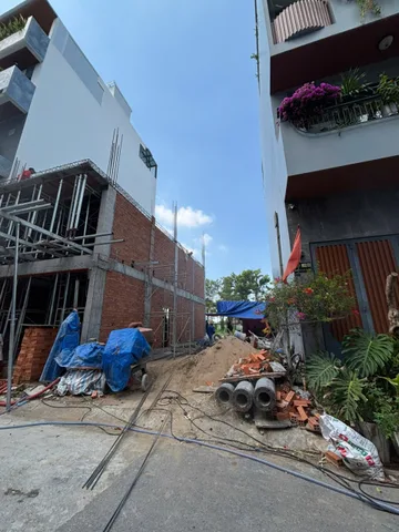 Bán Lô Đất 62M2, Mặt Tiền 5M, Đường Nhựa 8M, Phú Mỹ Hưng Hoàng Quốc Việt, 8.3 Tỷ