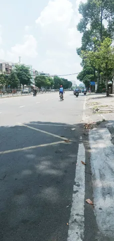 Bán nhà 5 Tầng Mặt Tiền Tên Lửa Bình Tân
