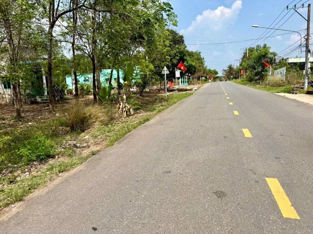 ra nhanh 1 cặp 12m mặt tiền siêu phẩm 540m2 có 200m thổ cư nhựa to kinh doanh tốt