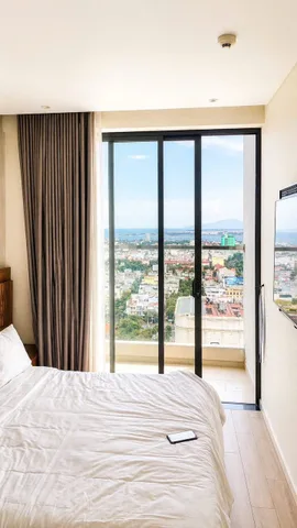 🌆 BÁN CĂN HỘ APEC CONDOTEL – VIEW PHỐ + BIỂN CỰC ĐẸP 🌊

📍 Vị trí trung tâm TP Tuy Hòa – tiện ích đầy đủ  
🏙️ View cao thoáng, ngắm trọn thành phố và biển cực chill

📐 Diện tích: 21m²  
🛏️ Full nội thất đẹp, vào ở hoặc khai thác cho thuê ngay  
✨ Th