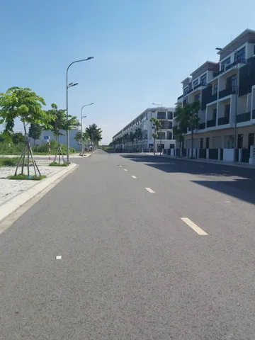 KHU DÂN CƯ THE 826 EC - 5M*16M - GIÁ: 2TỶ650TRIỆU