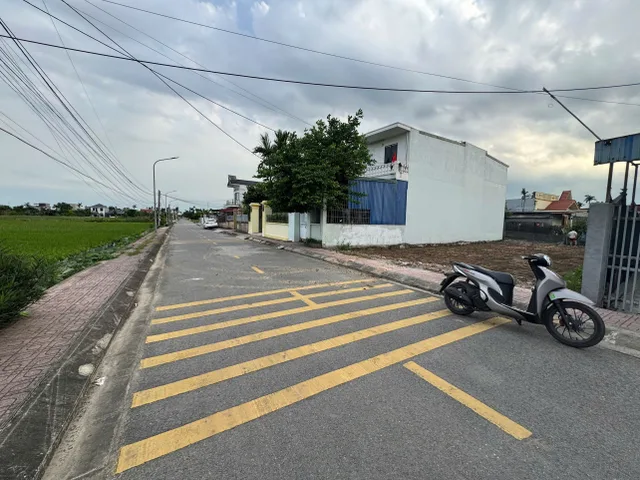 06.2026. bán 96m2 mặt đường nhựa Tân Dân. giá chỉ 1,8 tỷ. Liên hệ 0362558882
