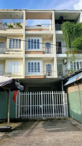 Nhà 4 tầng Mặt Tiền Đường 23 giao Phạm Văn Đồng 82m2 cho thuê giá tốt