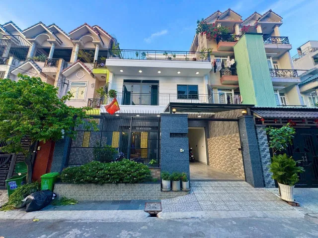 CHỦ ĐI NƯỚC NGOÀI CẦN TIỀN CẮT GẤP 500TR – BIỆT THỰ 8x20M  ĐƯỜNG Ô TÔ NGÃ TƯ GA – 12.5 TỶ