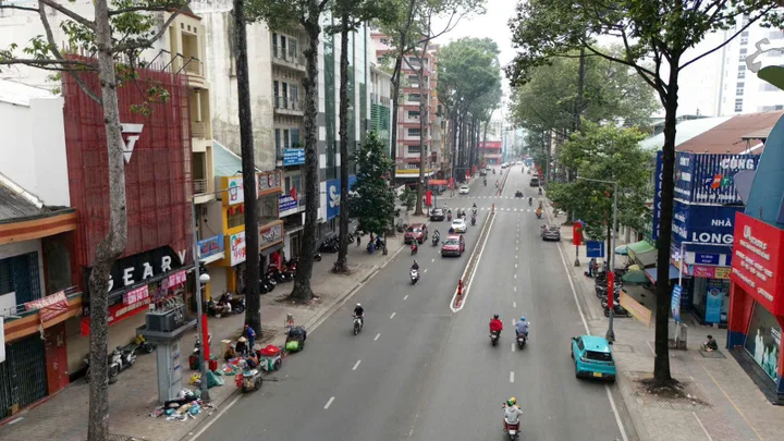 Địa Chỉ: 1081-1083 Trần Hưng Đạo, P5, Quận 5  Ngay Bùi hữu Nghĩa- Nhiêu Tâm.  khu bán vàng)