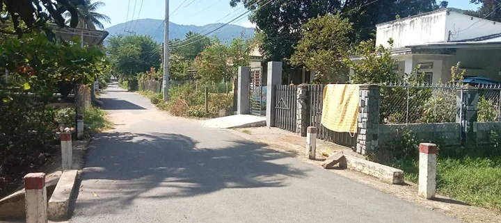 Bán nhà đất Cam Phước Tây, gần trường học, chợ...