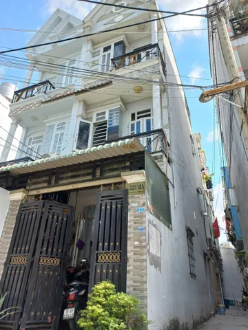 Nhà đẹp hẻm 7m, 2 mặt tiền thoáng mát, vào ở ngay
