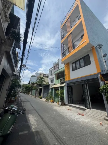 + Cách 500m ra trường Đại học Văn Hiến - Đ. Âu Cơ
+ Cách 1km ra Aeon Tân Phú.
+ Cách 5km ra sân bay Tân Sơn Nhất - ga T3.