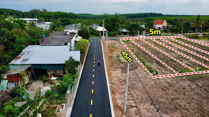 Đất bình dương mặt tiền đường DH