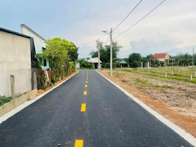 BÁN GẤP LÔ ĐẤT MẶT TIỀN NHỰA TẠI BÌNH DƯƠNG