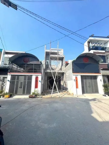 Còn 1 căn duy nhất trong KDC hiện hữu đường nhựa 8m Ngay Công An Phường Tân Triều