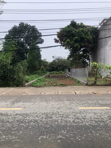 Bán đất mặt đường kinh doanh cổ đông