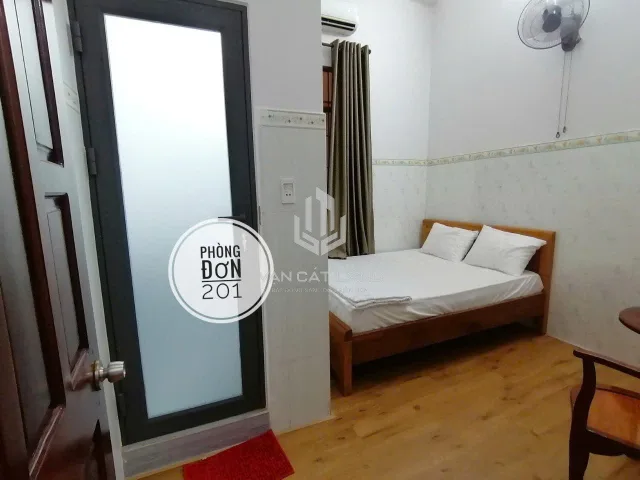 🔥 CHO THUÊ NHÀ NGHỈ 1 TRỆT 3 LẦU MẶT TIỀN TRẦN PHÚ – 140,8M² – 10 PHÒNG – GIÁ CHỈ 20 TRIỆU/THÁNG 🔥