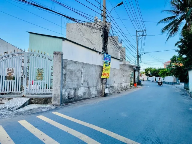 Bán đất mặt tiền Phú Hữu Quận 9, 100m2, giá 4.8 tỷ, ngang khủng 13m xe hơi tránh kinh doanh đỉnh
