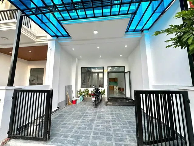 Vợ Chồng li hôn cần bán gấp căn nhà , diện tích 75m2 - 2 tỷ 5 - kế bên chợ - sổ riêng