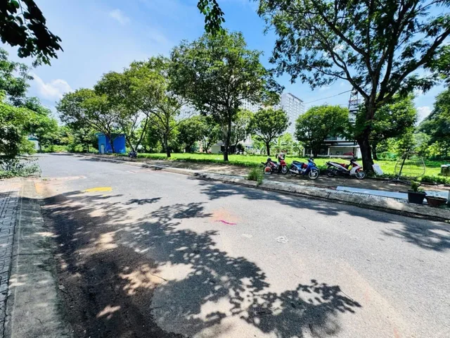 Bán lô đất 423m² ngay Bưng Ông Thoàn & Liên Phường, Q9 cũ. Giá chỉ 42.5tr/m.