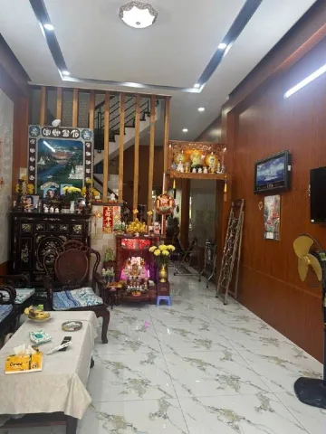 •	Chợ: Gần chợ An Dương Vương, chợ Phú Lâm, THPT Nguyễn Văn Linh, THPT Bình Tân. - Gần Bệnh viện Triều An, Bệnh Viện Quốc Tế, Bến xe Miền Tây...