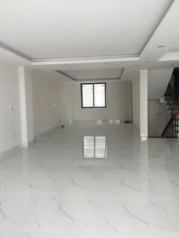 Cho thuê nhà Nguyên căn mặt phố trung tâm Trâu Quỳ/Gia Lâm 80m2 mtien 10m đường 22m