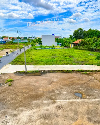 Bán đất nền 80m2 Thị trấn Cần Đước – ngay sát chợ & trường học – UBND