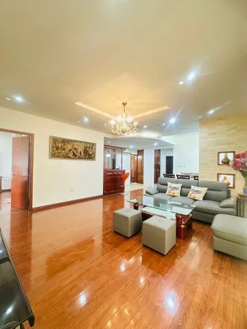 CHO THUÊ CĂN HỘ CHUNG CƯ M5 NGUYỄN CHÍ THANH, ĐỐNG ĐA, NHÀ ĐẸP FULL NỘI THẤT