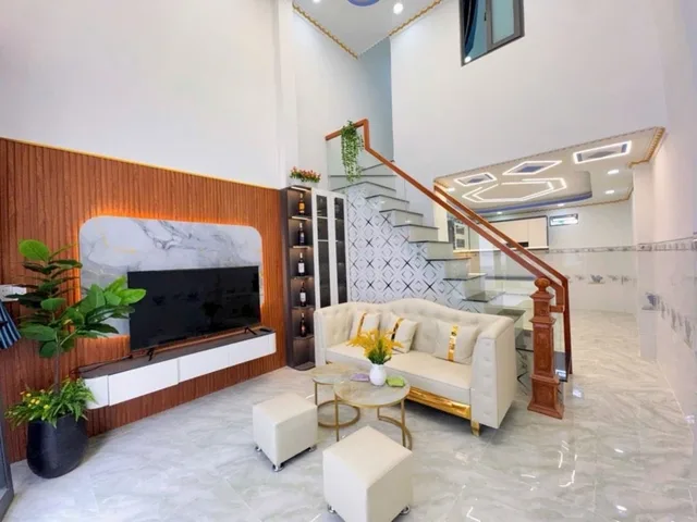 NHÀ MỚI 3 TẦNG 5PN – KHU PHÂN LÔ NAM LONG, GẦN CHỢ HỒ HỌC LÃM – 75M² – CHỈ 5.TỶ HƠN