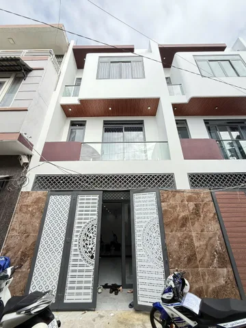 🥰 NHÀ 3 TẦNG GẦN NGÃ 6 CHỈ VỚI 3 TỶ 3 🥰