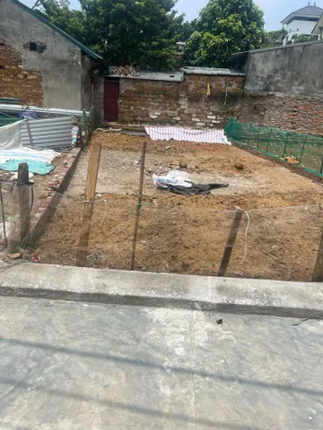 Cắt bán 80m2 gần trường đại học FPT và Học Viện Tài Chính