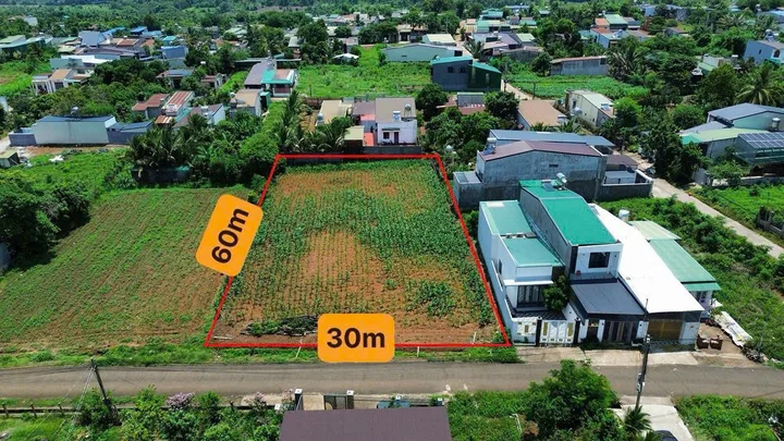 ĐƯỜNG SỐ 2 ĐẦU THÔN 8 CƯ BUA - PHƯỜNG BMT - ĐAKLAK