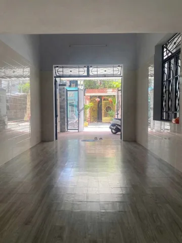 Cho thuê nhà 3 tầng mặt tiền Châu Thương Văn , Hoà Cường