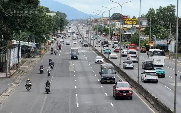 Bán lô đất mt ql51 thuận tiện làm kho xưởng rộng 1200m2 ngang 25m