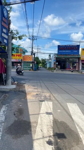 CHÍNH CHỦ CẦN BÁN GẤP ĐẤT THỔ CƯ TÂN AN HỘI – CỦ CHI
Do cần xoay vốn nên tôi cần bán nhanh lô đất:
Diện tích: 5x20m (100m²)
Sổ hồng riêng, công chứng ngay
100% thổ cư, xây dựng tự do
Đường nhựa rộng, khu dân cư hiện hữu
Gần KCN Tây Bắc, Bệnh viện Đa