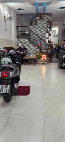 BÁN NHÀ TỈNH LỘ 10, BÌNH TÂN, NHÀ ĐẸP Ở NGAY, HẺM XE HƠI, SÁT KHU TÊN LỬA, SỔ VUÔNG