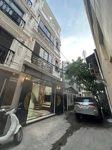 NHÀ 4 TẦNG SÁT NÁCH PHÚ NHUẬN ,BÌNH THẠNH ,SÂN BAY