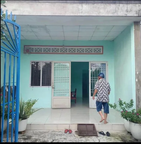 Bán Nhà Cấp 4 Gần Cầu Vượt Củ Chi Giá 1 Tỷ 5 . DT 97m2,Sổ Hồng Riêng