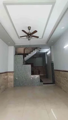 Nhà 4 tầng, 62m2, hẻm 4m, ngay ngã tư Bốn Xã, chỉ 5.95 tỷ TL