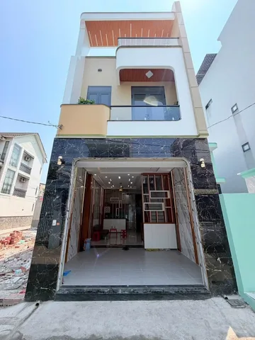 BÁN NHÀ 1 TRỆT 1 LẦU PHƯỜNG BIÊN HÒA GẦN CHỢ ĐỒN