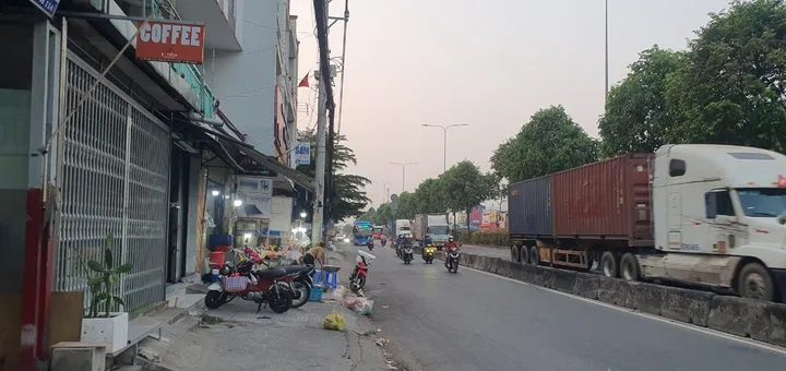 Nhà mặt tiền tại đường Quốc Lộ 22, Quận 12