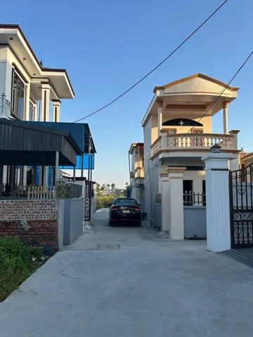 🔥Chính Chủ gửi bán lô đất đẹp Thôn Đông Lâm Động - Thuỷ Nguyên .l/h:076.231.9990 e Thúy 
🔆Ngay sát đường Vành Đai 2 
🔆Ô Tô Vào tận đất 
🔆Diện tích 61m2 
🔆bán kính 300m đầy đủ tiện ích trường trạm chợ uỷ ban