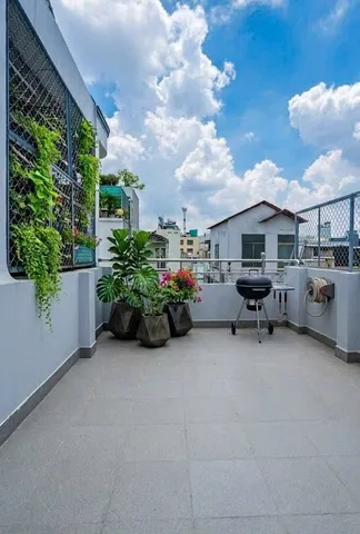 Bán nhà Lạc Long Quân, QUẬN TÂN BÌNH, 3.8 x 12.5m (47 m2) vuông vức, giá 6.99 tỷ