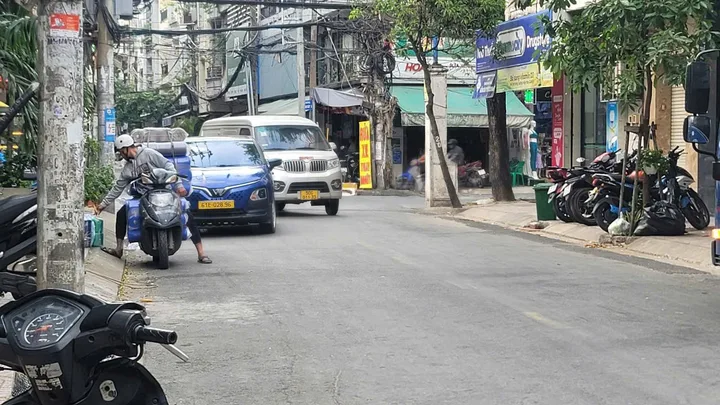NHÀ GÓC 2 MẶT TIỀN CA VĂN THỈNH P.11 Q.TÂN BÌNH KHU BÀU CÁT – 6 TẦNG – DÒNG TIỀN 48-72 TRIỆU/THÁNG