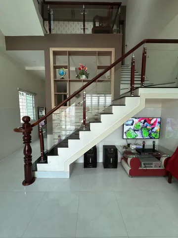 Bán nhà 1 trệt 1 lầu chủ quyền đầy đủ tại TP Bến Tre