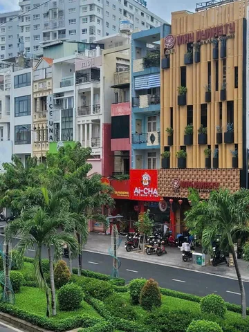 Bán Nhà Mặt Tiền 207 Phan Xích Long, Phường 7, Phú Nhuận
