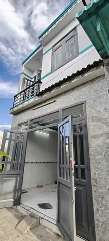 Bán gấp nhà trệt lầu Xuân Thới Sơn Hóc Môn
