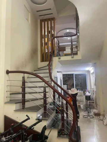 Bán nhà Kim Giang – Giá 9.3 tỷ – DT 45m² x 5 tầng – MT 4.3m – Phân lô hiếm, Ô tô đỗ cửa, ô chờ thang máy