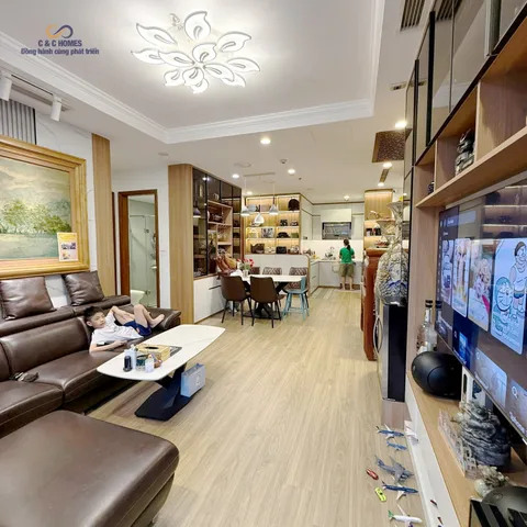 Bán Chung cư Việt Hưng 85m2, Long Biên Thiết Kế Hợp Lý, Vị Trí Thuận Tiện giá 4,8 tỷ