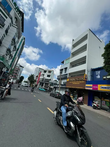 Bán Nhà Mặt Tiền 24-26 Hoàng Việt, P.4, Tân Bình