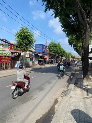 BÁN NHÀ MẶT TIỀN KINH DOANH NGAY TỈNH LỘ 10 KHU TÊN LỬA DT 390M2 GIÁ CHỈ 16.5 TỶ