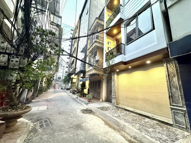 Nhà lô góc Thái Hà - Đống Đa, 3 thoáng, gara ô tô, 6 tầng, kinh doanh tốt - 54m² - 30,5 tỷ